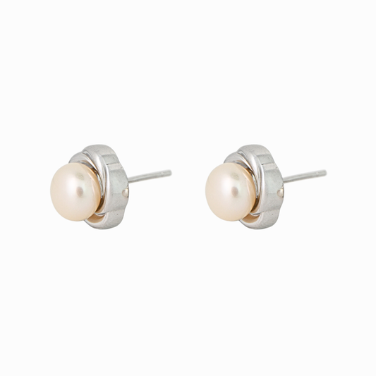 Petal Halo Pearl Stud