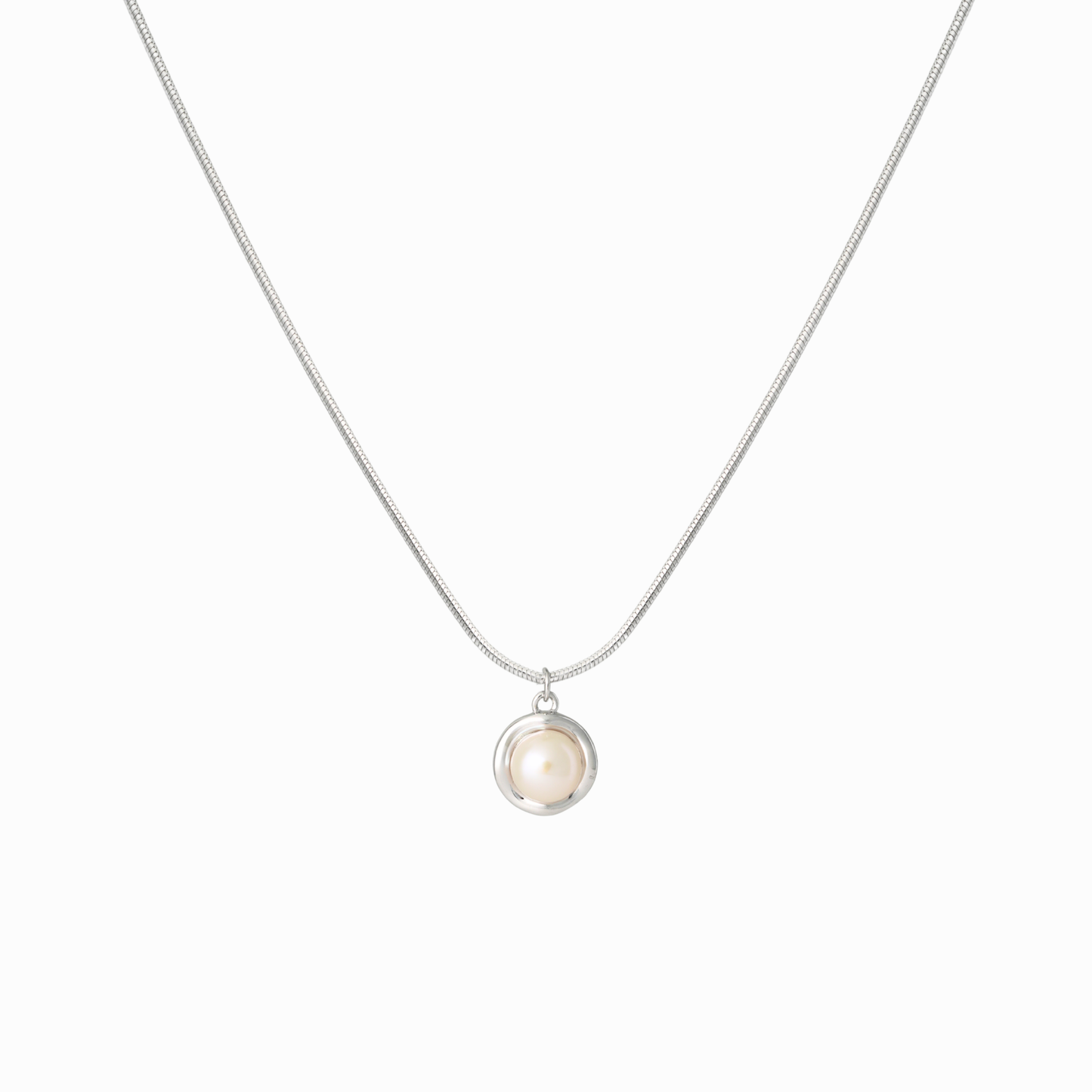 Luna Halo Freshwater Pearl Pendant Necklace