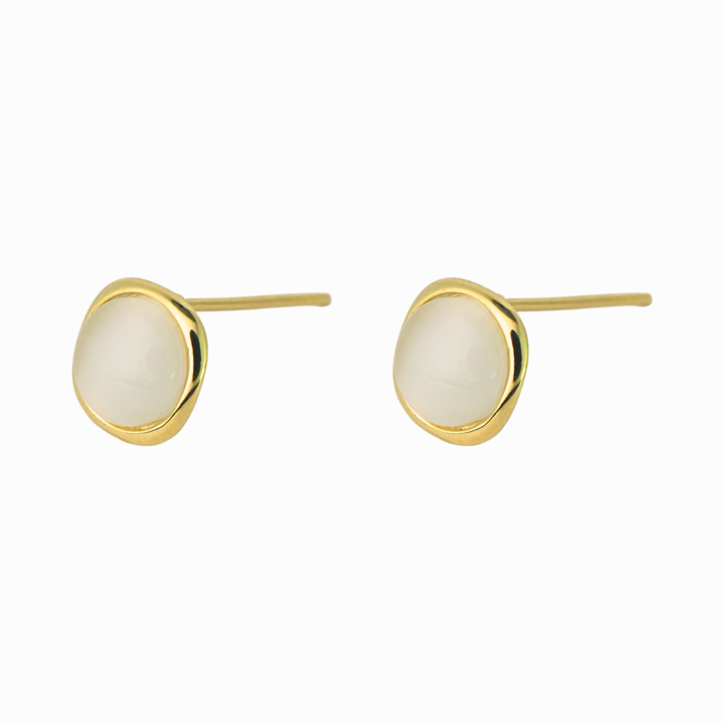 Cat’s Eye Stud Earring