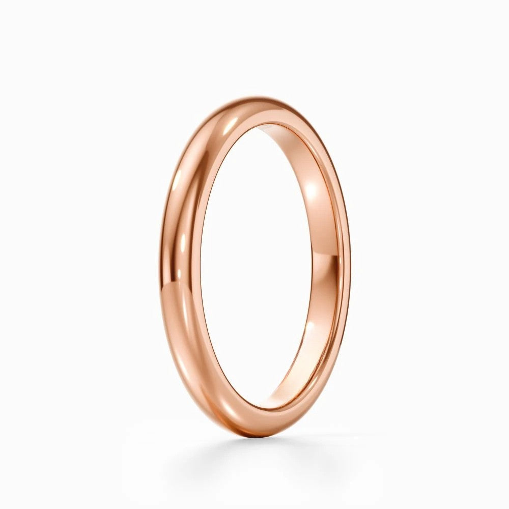 Classic D Wedding Band in Yellow Gold