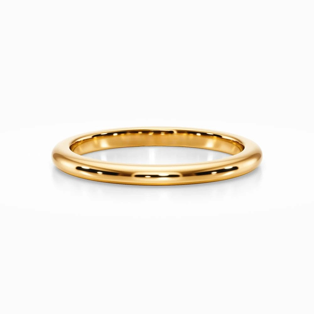 Classic D Wedding Band in Yellow Gold