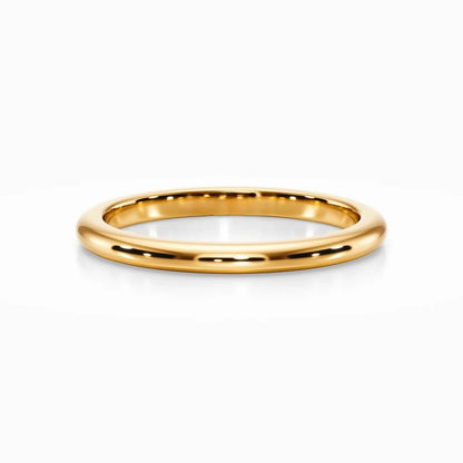 Classic D Wedding Band in Yellow Gold