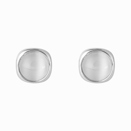 Cat’s Eye Stud Earring