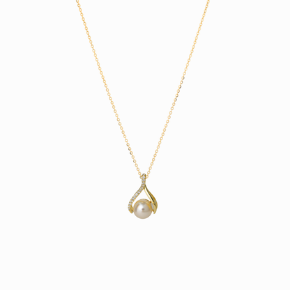Petal Pearl Necklace